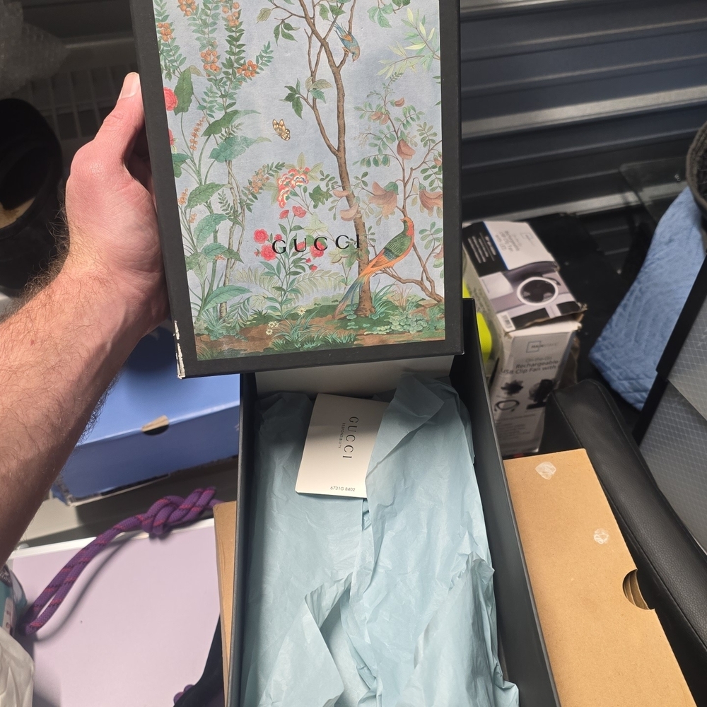 Gucci Botanical Print Box with Light Blue Tissue